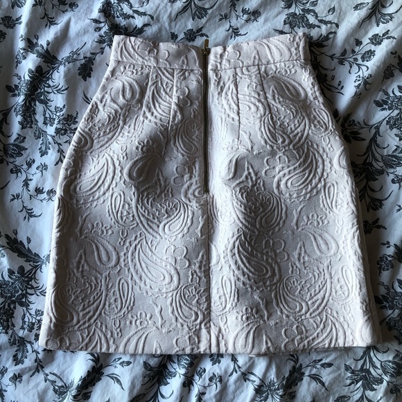 H&M skirt - Picture 3 of 3